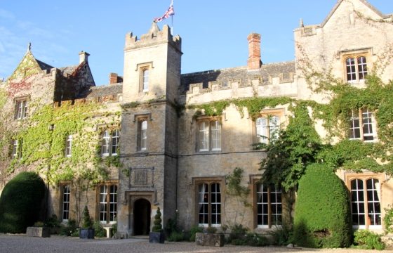 The Manor Country House Hotel joins HotelREZ